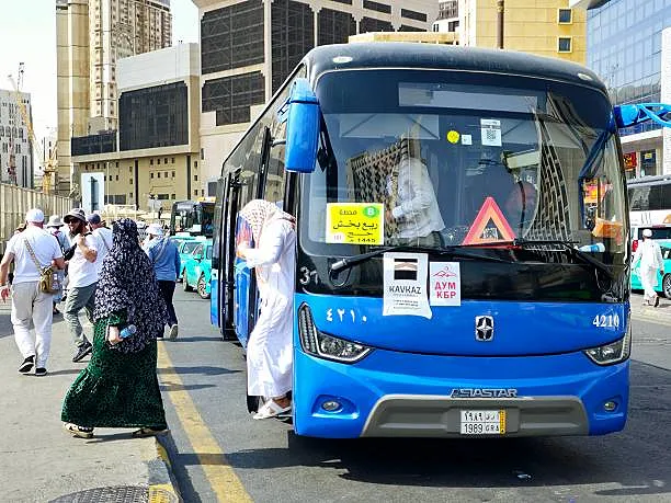 umrah bus